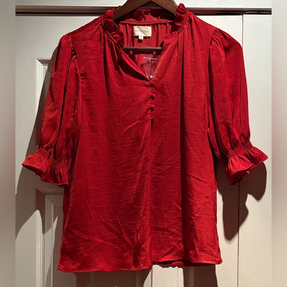 Melloday Elegant Red Silky Feel Blouse‎ Small NWOT
